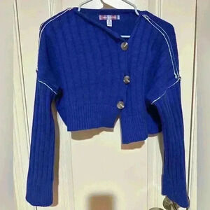 Urban Outfitters Trendy Cardigan